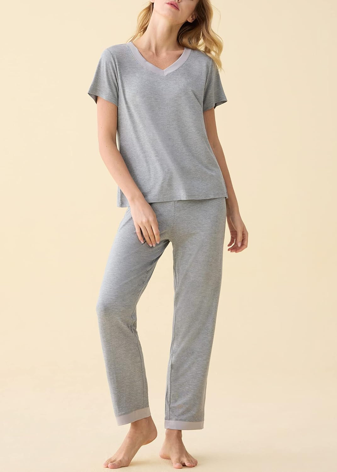 Women'S V-Neck Sleepwear Short Sleeves Top with Pants Pajama Set